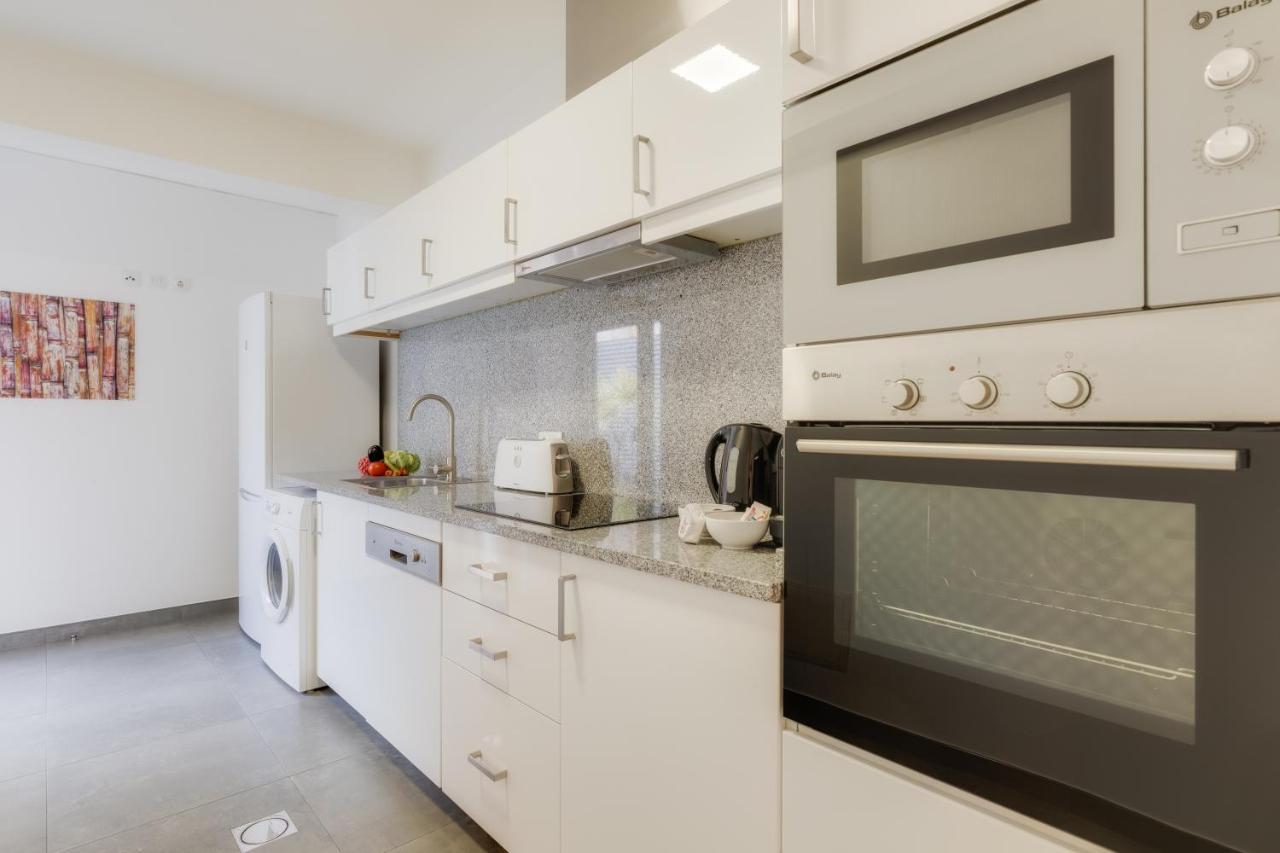 Casa Da Praca Apartments - By Casas Na Ilha フンシャル エクステリア 写真