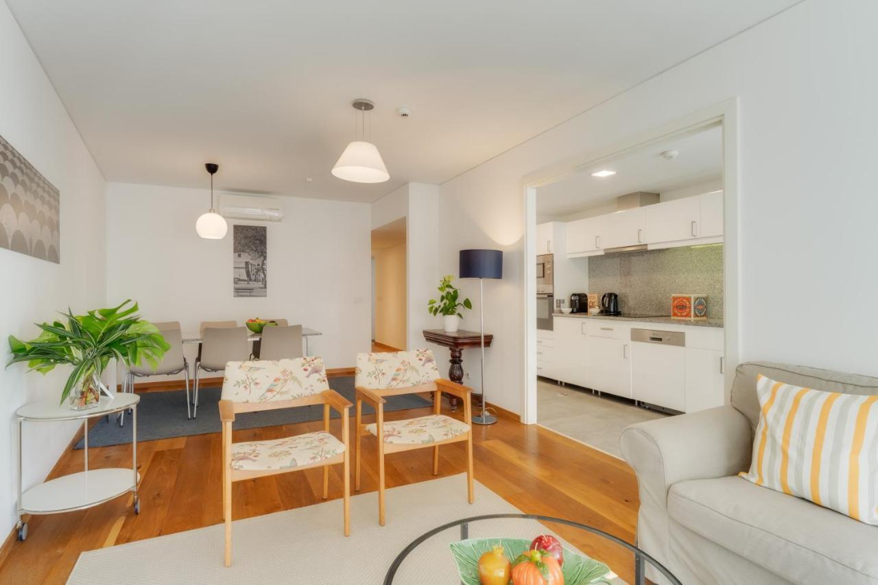 Casa Da Praca Apartments - By Casas Na Ilha フンシャル エクステリア 写真