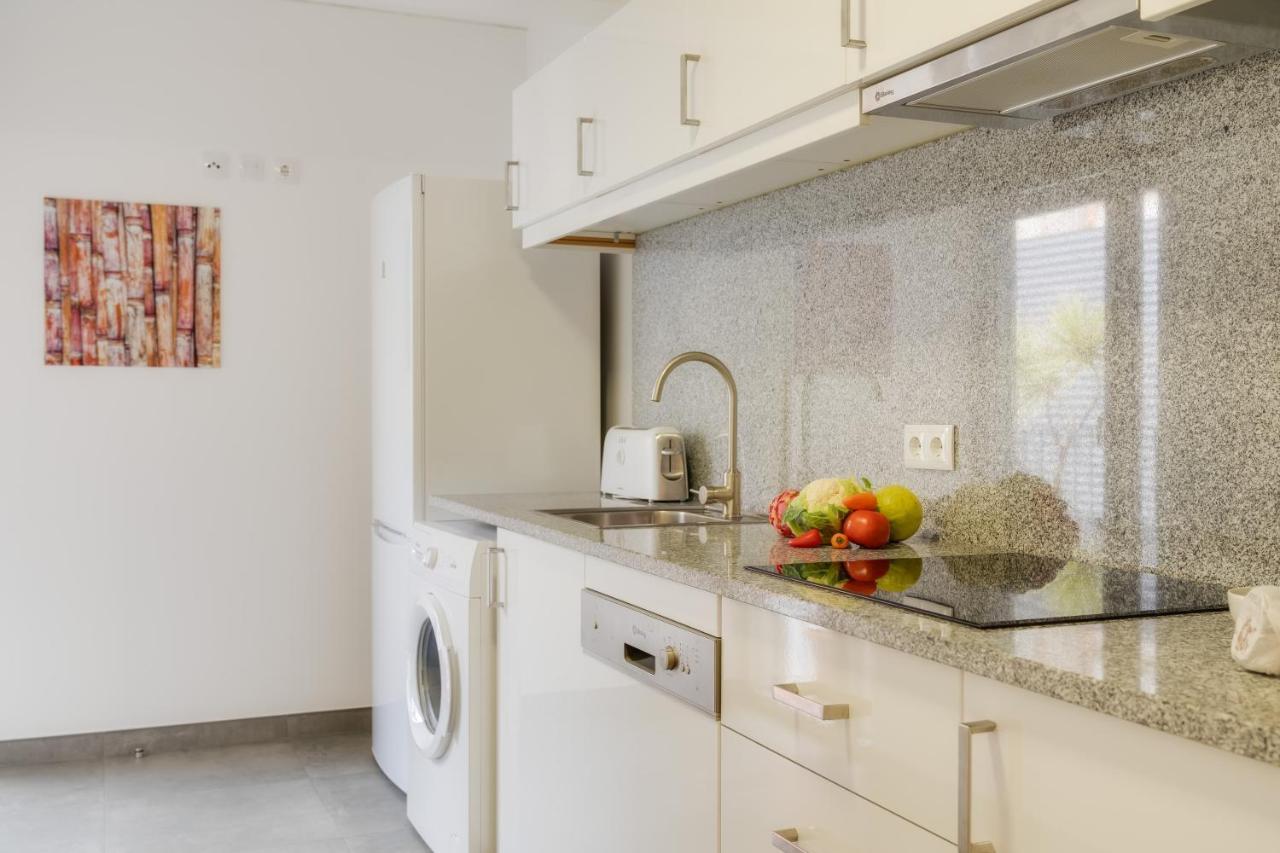 Casa Da Praca Apartments - By Casas Na Ilha フンシャル エクステリア 写真