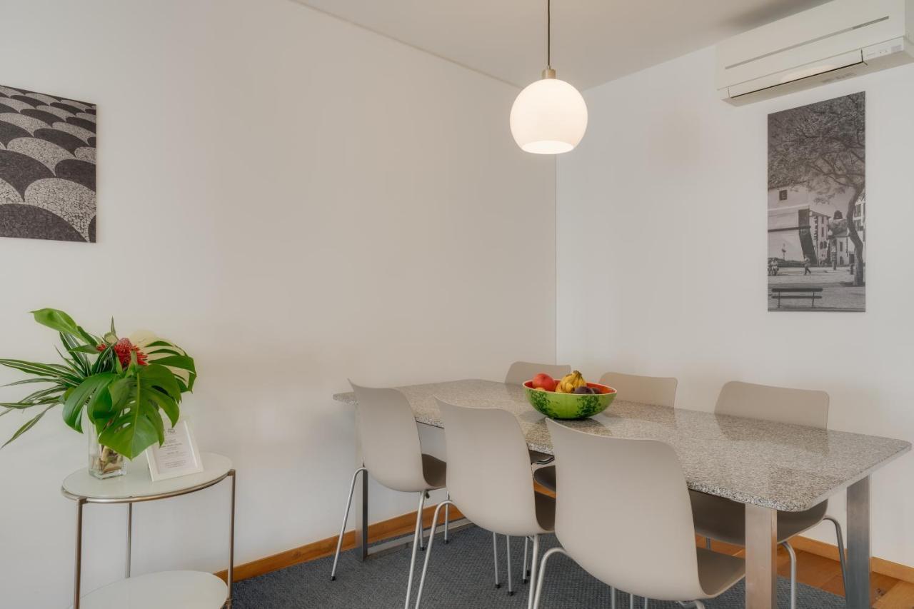 Casa Da Praca Apartments - By Casas Na Ilha フンシャル エクステリア 写真